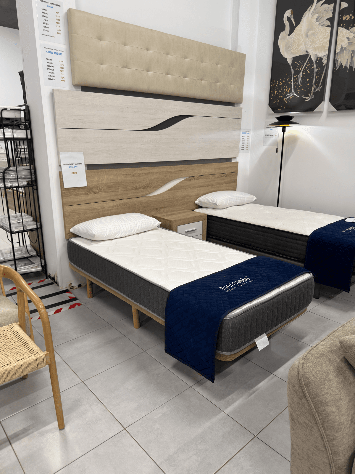 Cool trend mattress with base on legs